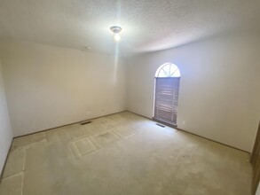 13205 Manitoba Dr NE in Albuquerque, NM - Building Photo - Building Photo