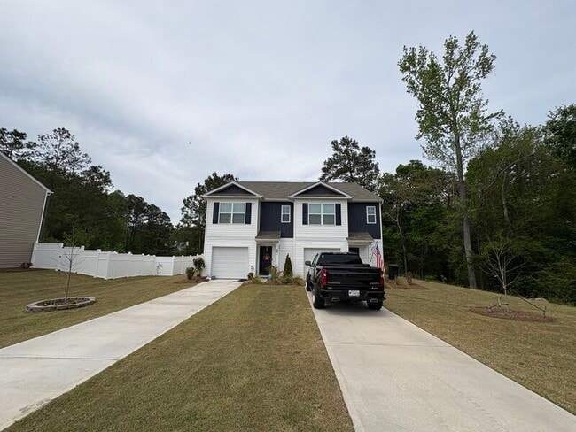 property at 44 Briar Forest Dr