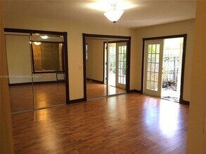 2724 NE 32nd St in Fort Lauderdale, FL - Building Photo - Building Photo