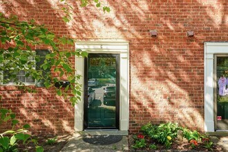 1209 Manassas Ct in Raleigh, NC - Building Photo - Building Photo