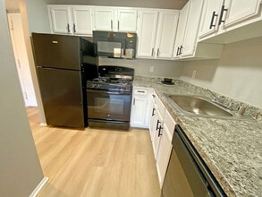 Walker House in Gaithersburg, MD - Building Photo - Building Photo