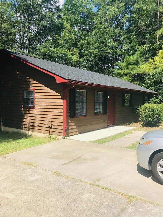 815 Melanie St in Durham, NC - Building Photo - Building Photo