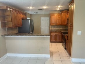 2939 Myrtle Oak Cir in Davie, FL - Building Photo - Building Photo