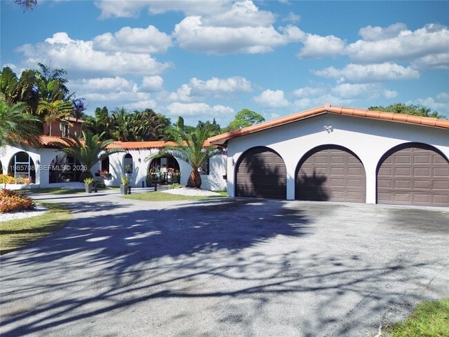 property at 7925 SW 124th St