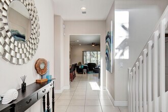 495 NE Abaca Way in Jensen Beach, FL - Building Photo - Building Photo