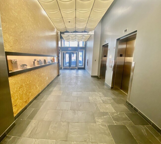 1230 Arch St in Philadelphia, PA - Building Photo - Building Photo