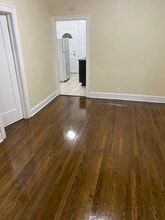 7431 S King Dr, Unit 2W in Chicago, IL - Foto de edificio - Building Photo