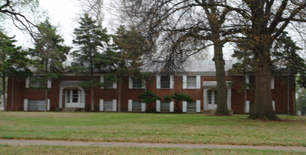 Battin Apartments in Wichita, KS - Building Photo - Building Photo