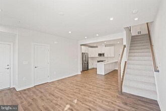20364 Newfoundland Sq in Ashburn, VA - Building Photo - Building Photo