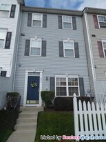 8077 Brookstone Ct in Severn, MD - Building Photo