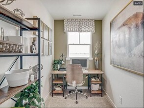 828 N Quatar St in Aurora, CO - Foto de edificio - Building Photo