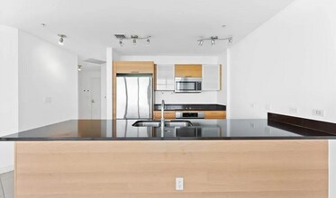 3301 NE 1st Ave, Unit H2409 in Miami, FL - Building Photo - Building Photo
