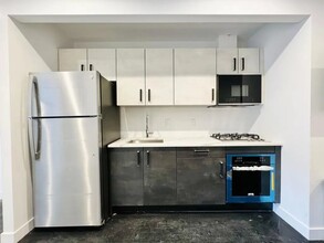 Furnished room/NOT APARTMENT in Brooklyn, NY - Building Photo - Building Photo