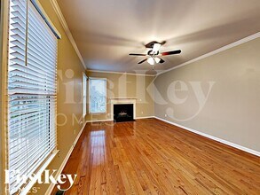 9000 Mapledale Ct in Cornelius, NC - Building Photo - Building Photo