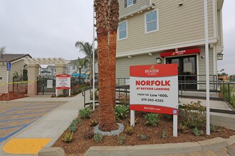 Bayside Landing in Imperial Beach, CA - Foto de edificio - Other
