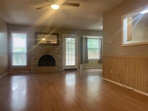 11701 Bayou Bend in Austin, TX - Building Photo - Building Photo
