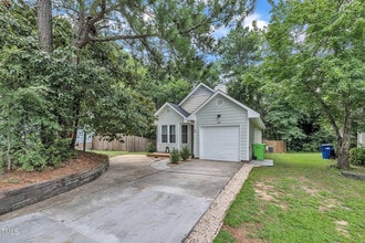 Room in House on Tall Rock Ct in Raleigh, NC - Building Photo - Building Photo