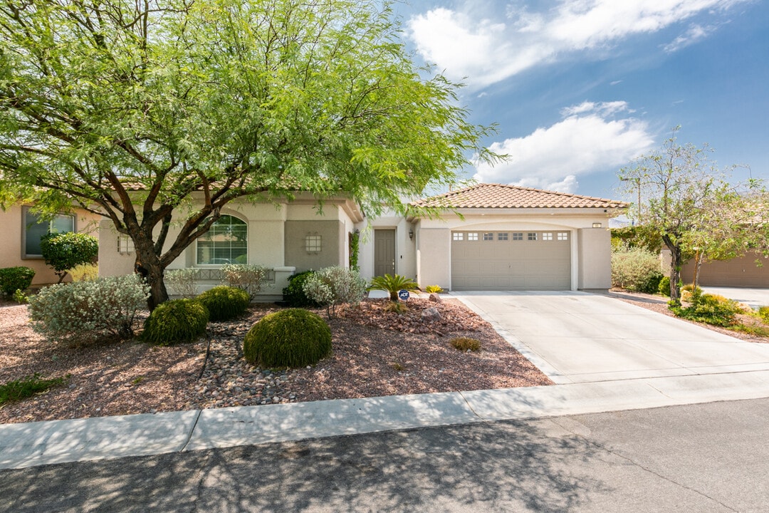 65 Teahouse St in Las Vegas, NV - Building Photo