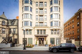 1011 M St NW, Unit 302 in Washington, DC - Building Photo - Building Photo