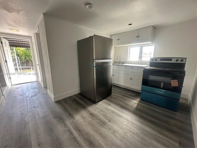 property at 4762 Canal Rd