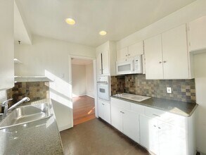 2626 S St-Unit -2628 in Sacramento, CA - Foto de edificio - Building Photo