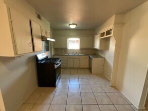 1009 SW 65th St in Oklahoma City, OK - Building Photo - Building Photo