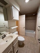 3111 Tom Green St in Austin, TX - Foto de edificio - Building Photo