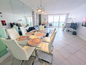 6039 Collins Ave in Miami Beach, FL - Building Photo - Building Photo