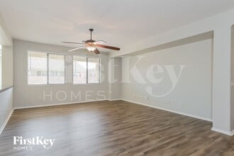 10588 E Oakbrook St in Tucson, AZ - Building Photo - Building Photo