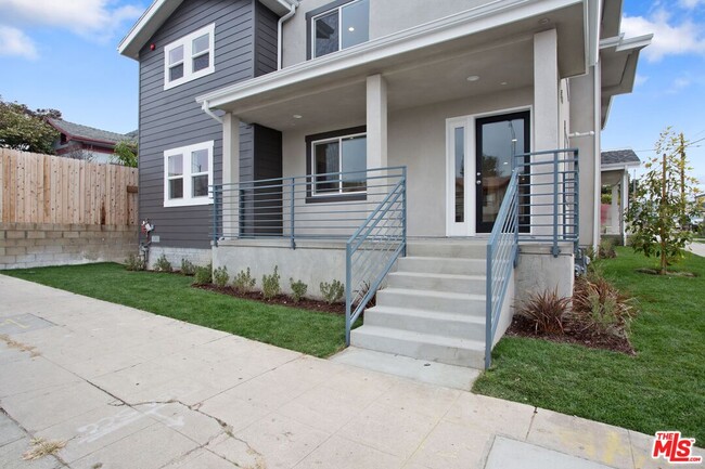 4459 Lexington Ave in Los Angeles, CA - Building Photo - Building Photo