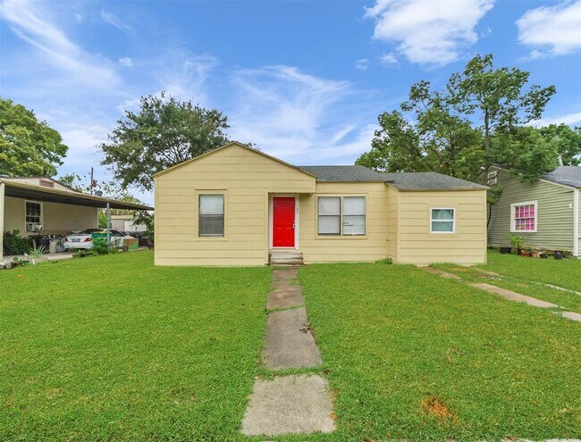 property at 1601 Alabama St