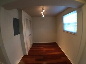 2800 Cole St in Austin, TX - Building Photo - Building Photo