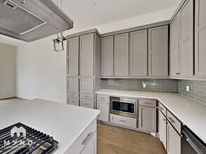 4515 Cabell Dr in Dallas, TX - Foto de edificio - Building Photo