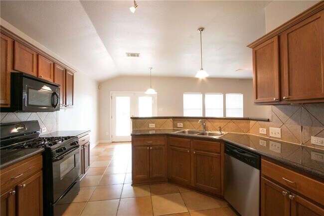 602 Red Bud Cove in Leander, TX - Building Photo - Building Photo