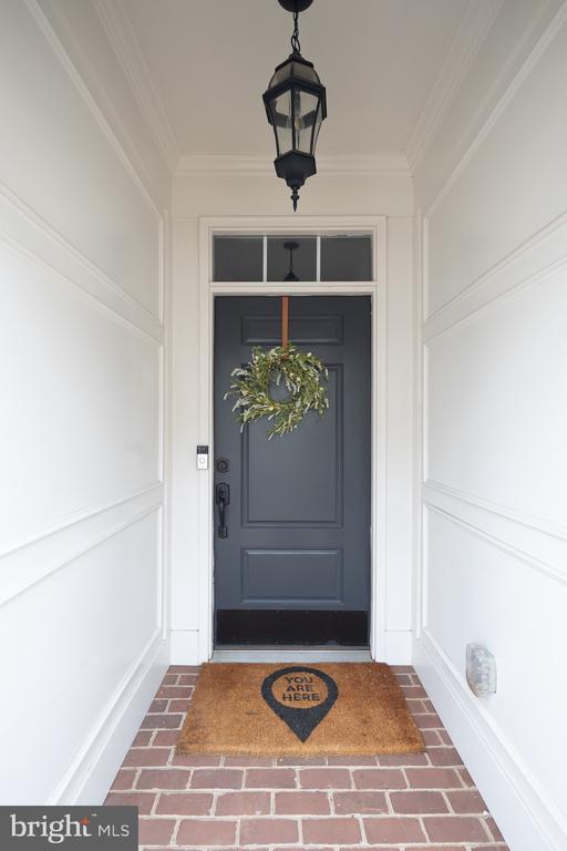 7933 Turtle Crk Cir in Gainesville, VA - Building Photo - Building Photo