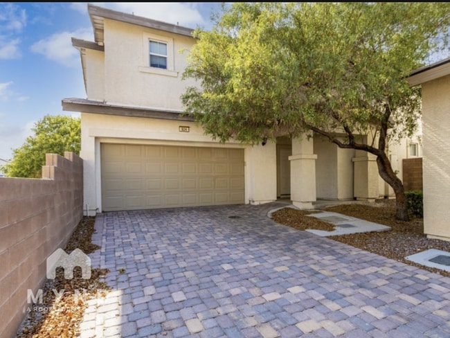 property at 924 Shades End Ave