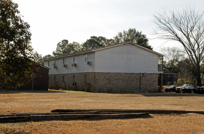 1808 Norwood St in North Charleston, SC - Building Photo - Building Photo