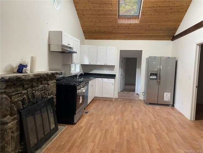 17 Silver Trail in Monroe, NY - Building Photo - Building Photo