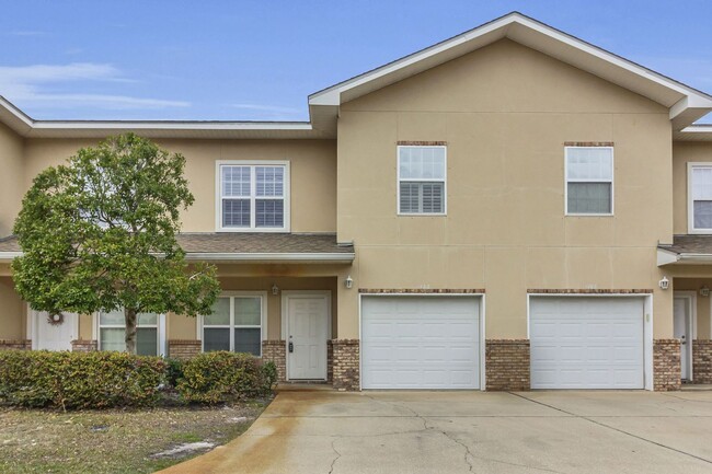 1486 Bentley Cir in Fort Walton Beach, FL - Foto de edificio - Building Photo