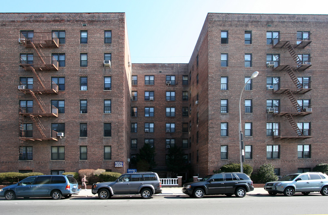 2501 Nostrand Ave in Brooklyn, NY - Building Photo