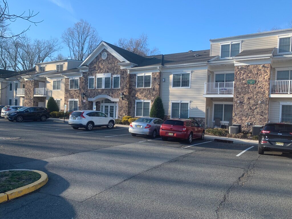 Spring Gardens Apartments in Summit, NJ