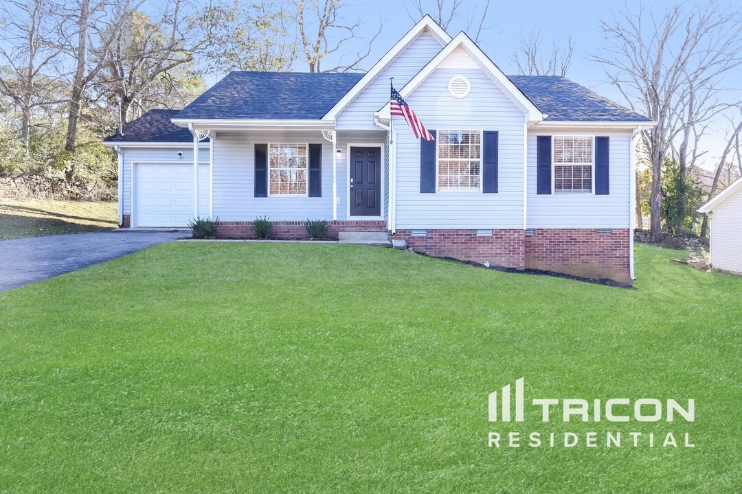 101 Granada Dr in Columbia, TN - Building Photo