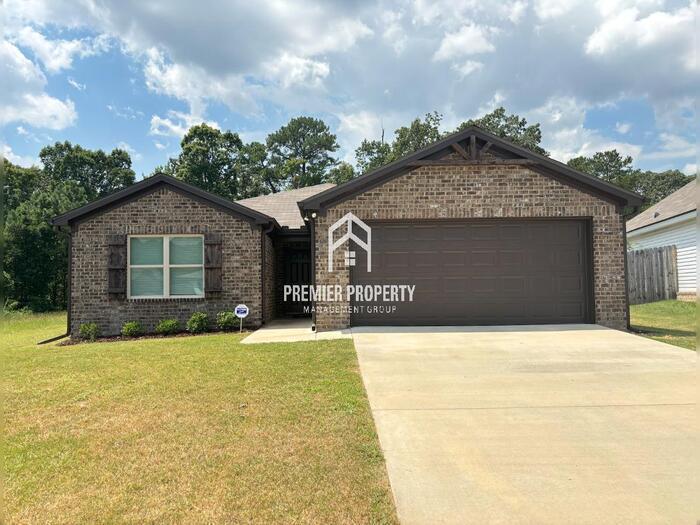 4374 Easthaven Cir in Tuscaloosa, AL - Building Photo