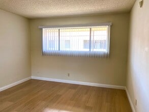 5444 Sepulveda Blvd in Los Angeles, CA - Building Photo - Building Photo