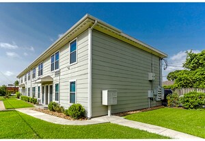 3803 Hardy St in Houston, TX - Building Photo