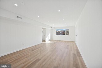 507 Bradley Ct in Princeton, NJ - Building Photo - Building Photo