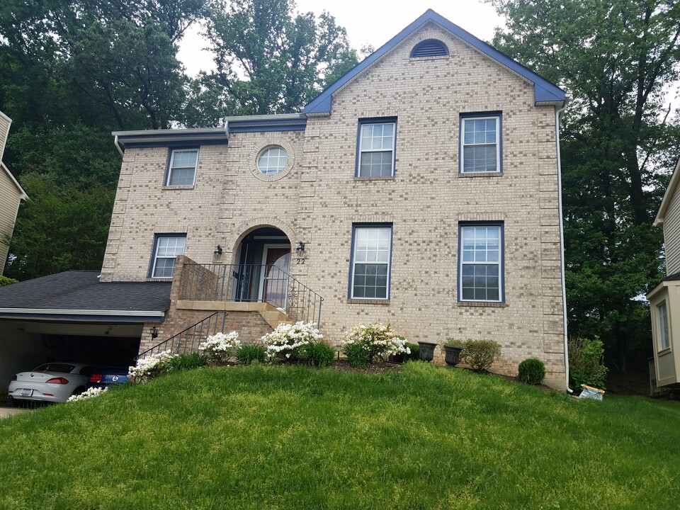 22 Solitaire Ct in Gaithersburg, MD - Building Photo