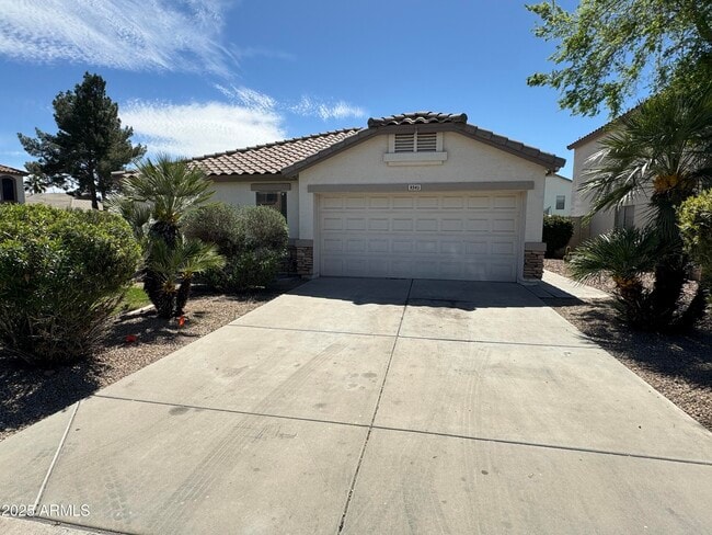 9345 E Onza Ave in Mesa, AZ - Building Photo - Building Photo