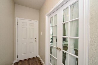 4319 Rosemary Ln in Conroe, TX - Foto de edificio - Building Photo