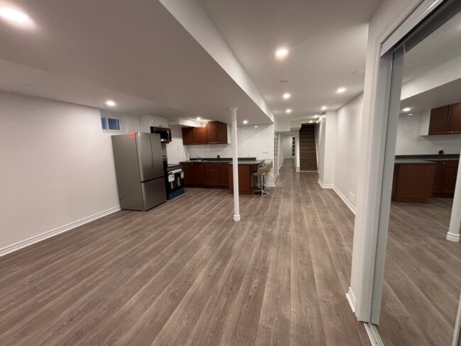 55 Lady Loretta Ln in Vaughan, ON - Building Photo - Building Photo